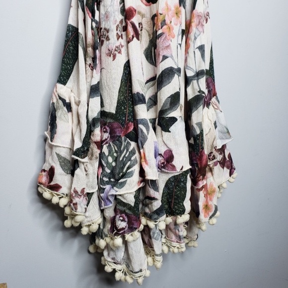NWT lovers + friends tropical oasis floral dress. - Picture 5 of 8